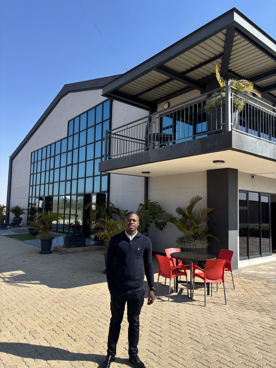 bytanatswa's tweet photo. A stronger Zimbabwe is forged by those who build, manufacture, and believe in this nation. Supporting local companies is more than a purchase it’s an investment in Zimbabwean jobs, Zimbabwean industry, and Zimbabwe’s future. Proud to stand with those building our nation. 🇿🇼 https://t.co/M5IEOlFdZX