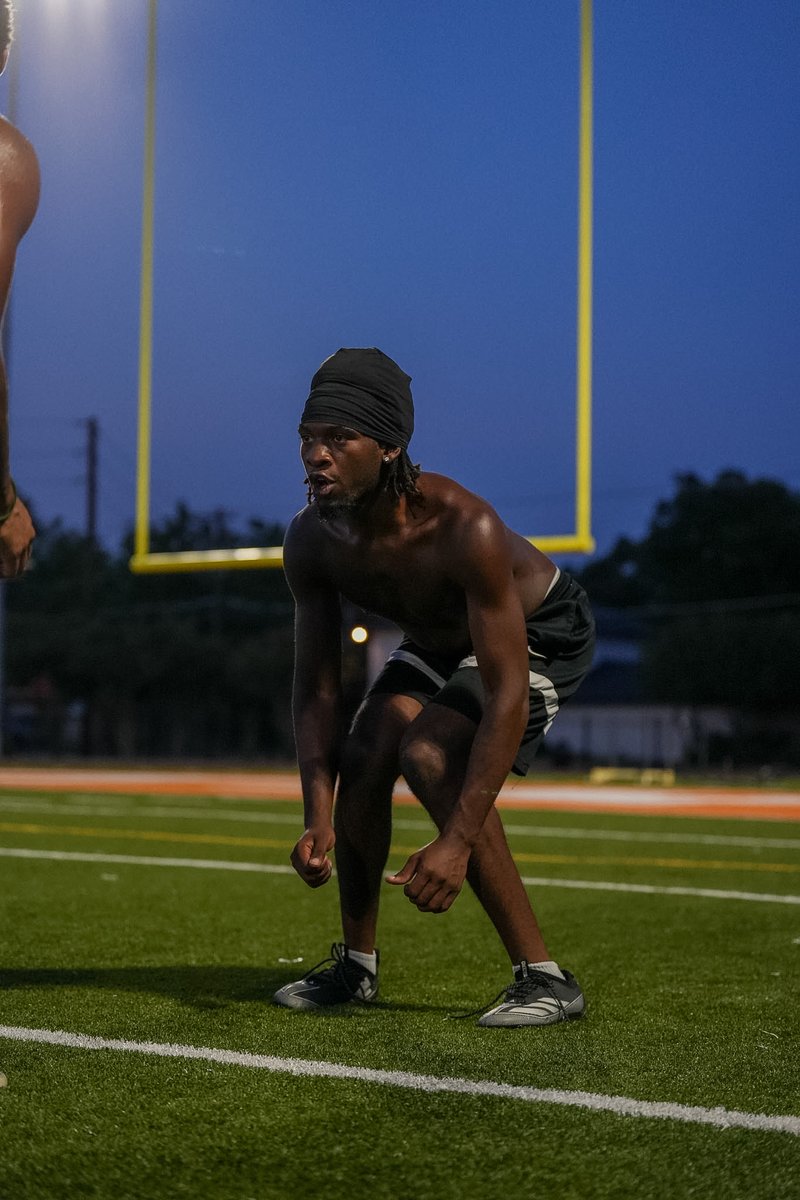 MooreProsper1's tweet photo. 1 Last ride, Thank God for this season in advance 💯🤘 #cornerback #db #Co2027 https://t.co/q3ajs8pGFI