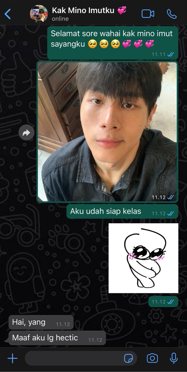 phuwkil's tweet photo. a #ToptapMinlee few tweets au
— pretty kak Mino with his buff 22-year-old boyfriend, Ethan. 

Ethan masak buat kak mino sayang 

by kil https://t.co/A2jii7hVMC
