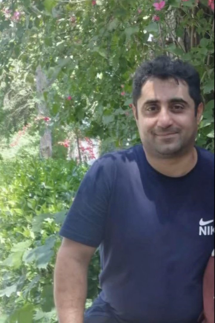 HichkasOfficial's tweet photo. One in tens of thousands.

Iranian patriot #AlirezaGhanbarian, murdered by the Islamic Republic terrorists.

And the world ignored the largest massacre in recent history.

#IranMassacre‌
#JavidShah https://t.co/X5Nrl1z2c8