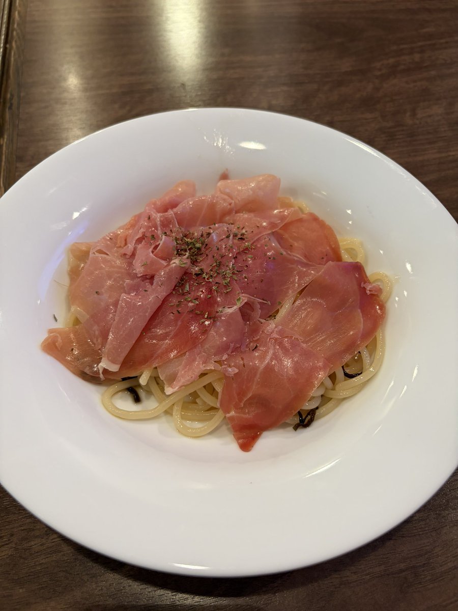 booster_kuni's tweet photo. ごちそうさまでした✨
もちもちパスタうまかたー✨✨✨

現場帰りに寄ったんだけど
もっと話したかったなぁ🤣

戻って来客があったので・・・

また今度ね🔥🔥🔥

#Trim 

いないと思ったのにBROと遭遇してびっくりしたよ😅 https://t.co/QMBgXIBoBY