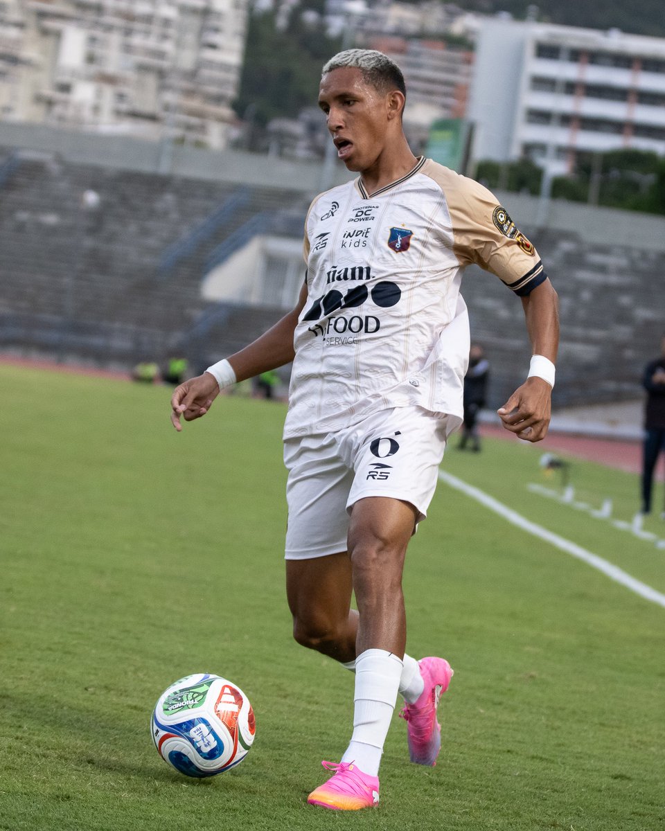 LigaFUTVE's tweet photo. ❤️ • Cariaco Gonzalez y Andrés “Miki” Romero están de regreso en @Monagas_SC 

👀 • Cariaco disputó los 90’ y generó la acción que terminó en el gol de Ronald Rodríguez, mientras que “Miki” volvió a sumar minutos tras disputar todo el primer tiempo

📸 • @freeloop | @JPabloLobo 
#LigaFUTVETriunfobet