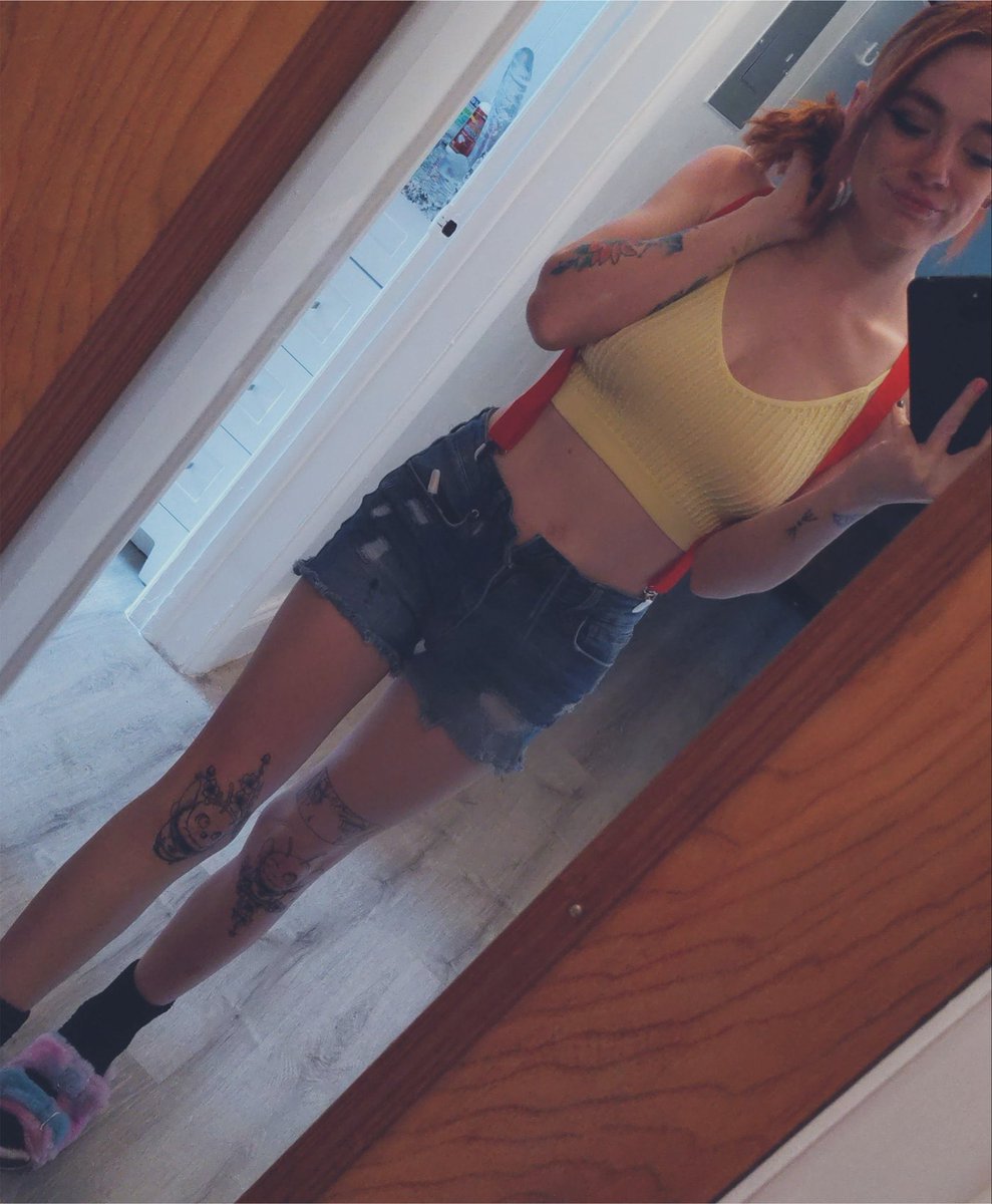 gingersnxpt's tweet photo. Found these old pics today ❤️💦
#misty #mistypokemon #mistycosplay #cosplay #pokemon #staryu #throwback https://t.co/jaCaCFWIUn