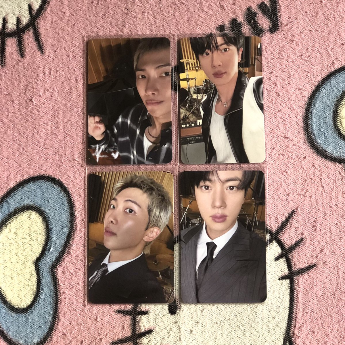 berribleus's tweet photo. wts lfb ph bts

arirang rim &amp; ll memsets  ♥︎
— ₱160 each pair (2 pcs)
long dop with 30% dp

₱300 + free pf if both or payo  ♡

🔖 want to sell namjoon rm nj seokjin jin sj rooted in music living legend album photocard poca pc sale https://t.co/a0bwiKJgqV