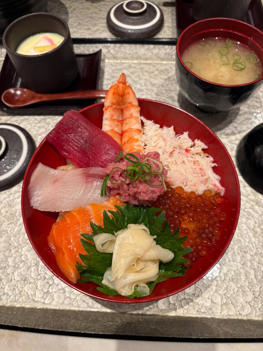 Daphnelovc's tweet photo. ネタが盛りだくさんで大満足😋 https://t.co/XAvZ000I1n
