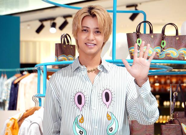 thetvjp's tweet photo. #KingandPrince #髙橋海人 が
デザインのこだわりについて熱弁
「日本の浮世絵に着想を得て、
それを自分なりに新しく表現」

▼記事の続きはこちら
https://t.co/2r79KctxOI

#ETROperKaitoTakahashi https://t.co/VgOOPFQuGe