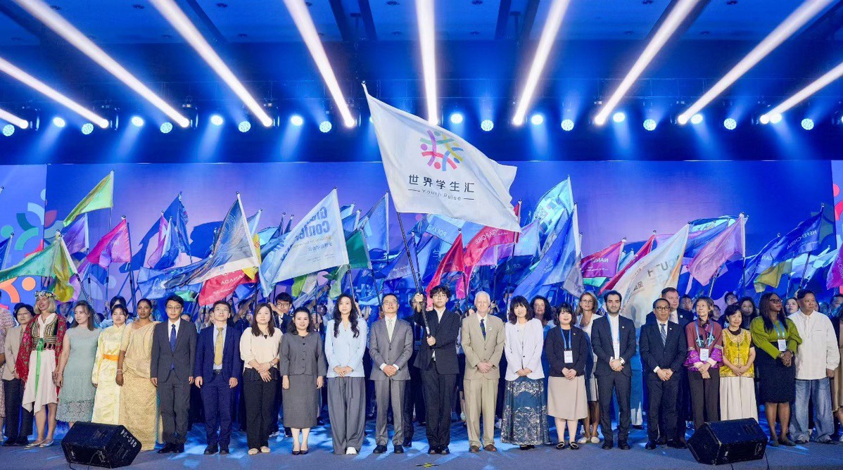 OPEC_PR's tweet photo. ผู้บริหารโรงเรียนเอกชนไทย ผงาดเวทีโลก! ร่วมบรรยาย "2026 Youth Pulse" ฮ่องกง ถ่ายทอดโมเดลการศึกษาไทย สร้างเยาวชนสู่พลเมืองโลกผ่านการแลกเปลี่ยนวัฒนธรรม

https://t.co/VM2LWVff01

#โรงเรียนเอกชน #การศึกษาเอกชน #สช #สำนักงานคณะกรรมการส่งเสริมการศึกษาเอกชน #opec https://t.co/O42u0rSn1V