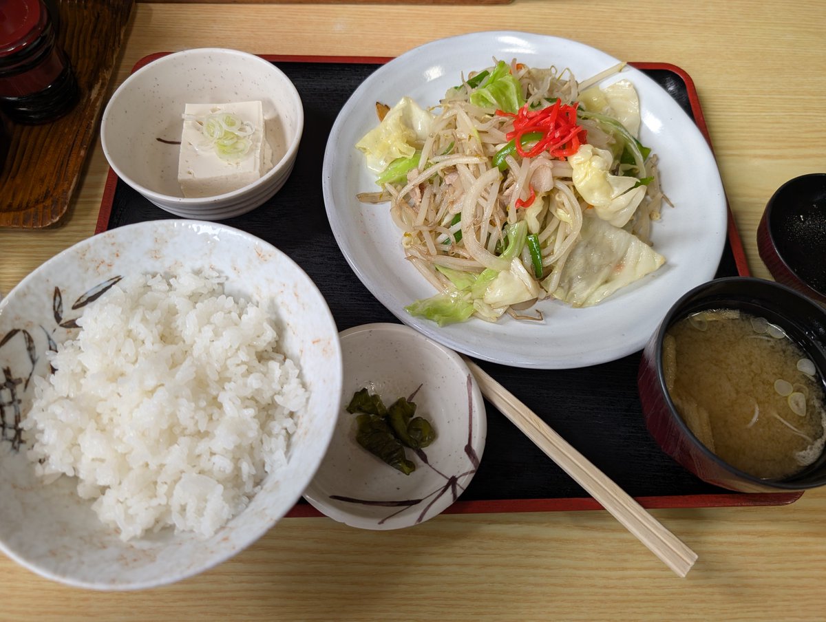 mura67206424's tweet photo. ひる https://t.co/xcw1WVj8Q8