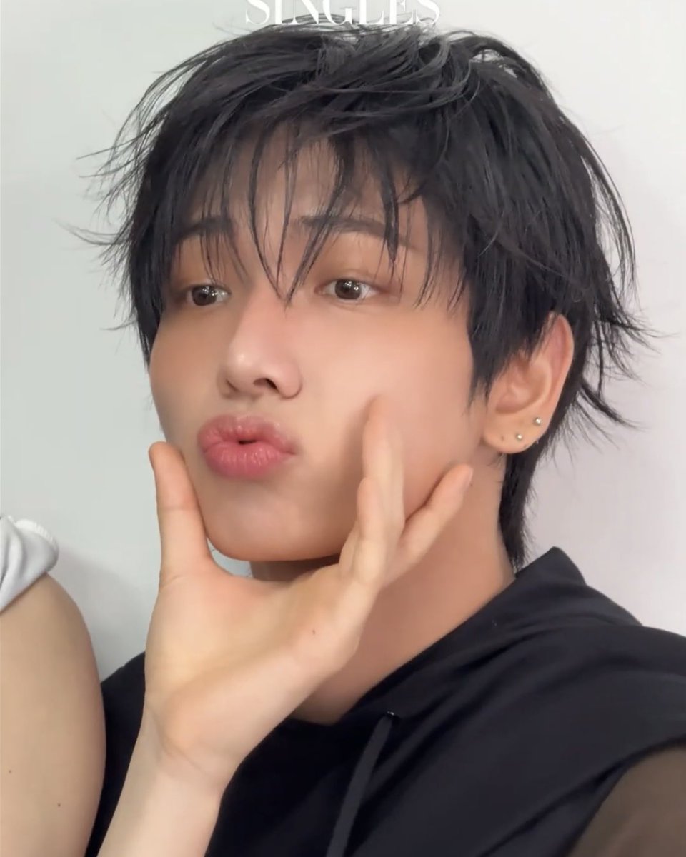 ilysmyungz's tweet photo. “why aren’t i cute?” and this is literally jaehyun: https://t.co/s5nHMtaUsA