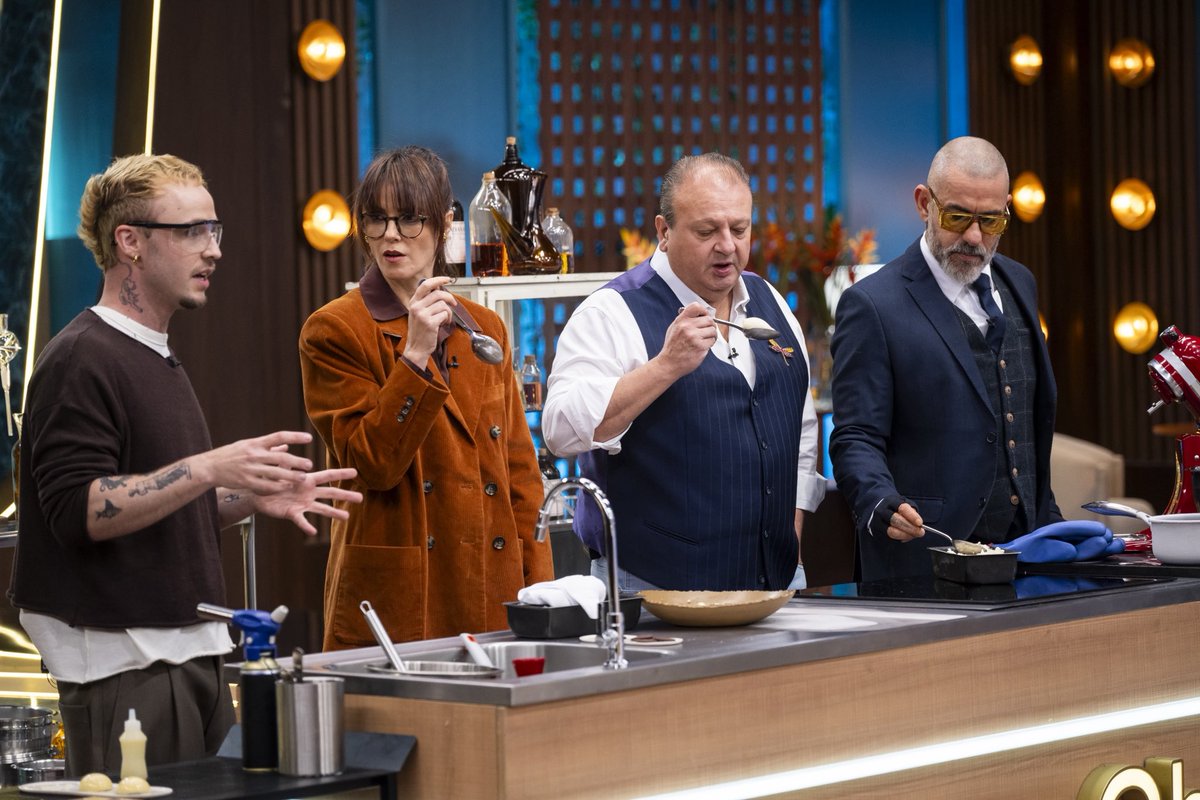 mcc2_leosalles's tweet photo. VAZANDO FOFOCAS: quem queria me ver de volta, RECEBAM! Vai ter euzinho de jurado e dando aula, SIM!!! 👀💅🏼✨ #masterchefbr https://t.co/MmCwqbMsAh