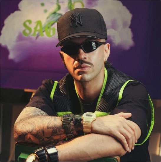 feidsite's tweet photo. “FERXXO VOL X: Sagrado” de Feid ha superado 1 MIL MILLONES de streams en Spotify. 

— Es su proyecto #8 en lograrlo. https://t.co/VOJ7RHHOIV