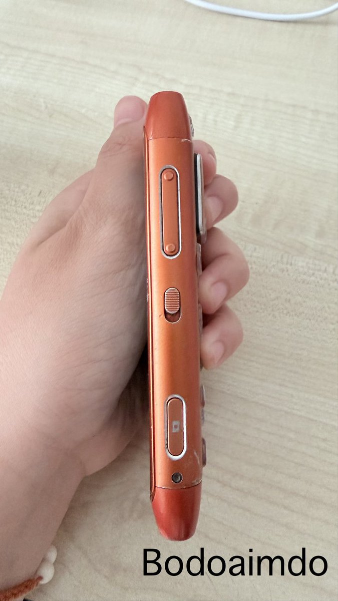 aimdo's tweet photo. ขายกล้องมือสอง Nokia n8 ทักมาสอบถามเพิ่มเติมได้ค่ะ 1xxx🍭 สนใจdmมาเลย
#กล้องดิจิตอลมือสอง #ส่งต่อกล้องมือสอง #nokian8 #ขายโนเกียเอ็นเเปด #กล้อง https://t.co/CUQnNgbWOc