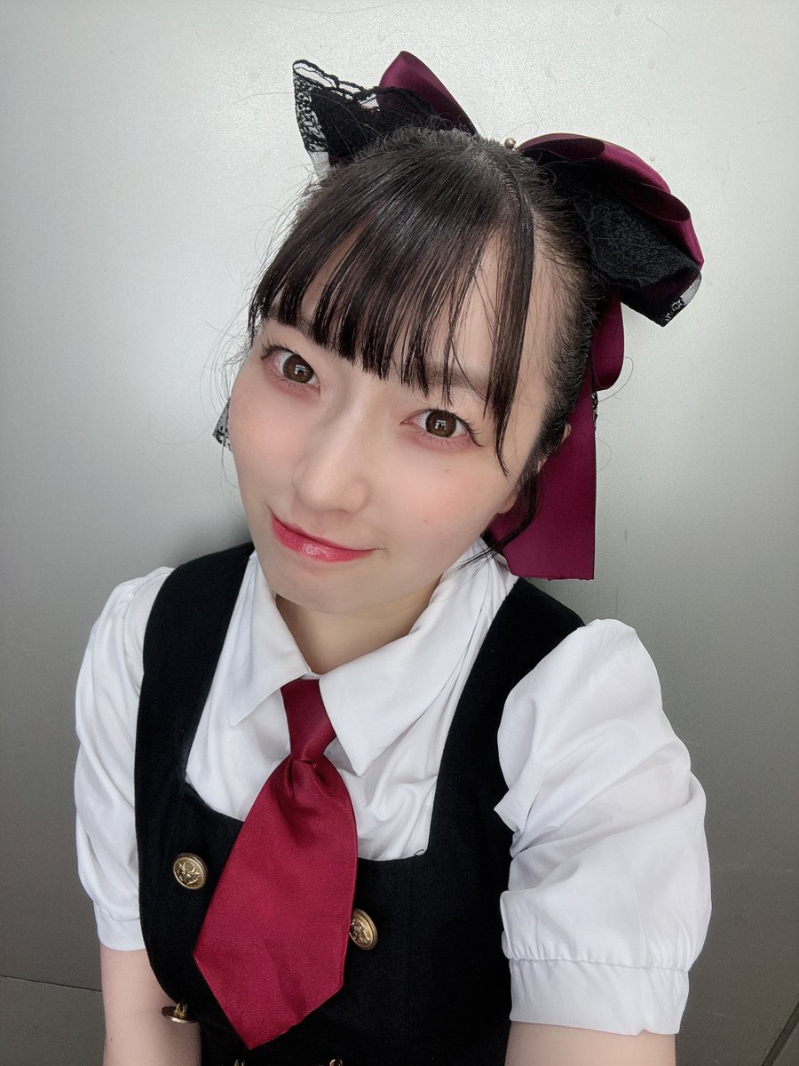 yumesaki_airi's tweet photo. おはめろ〜♡

コマンタレブー🍷❤️

ワインレッド見慣れてきた？？ https://t.co/Y1GL0OLwhd