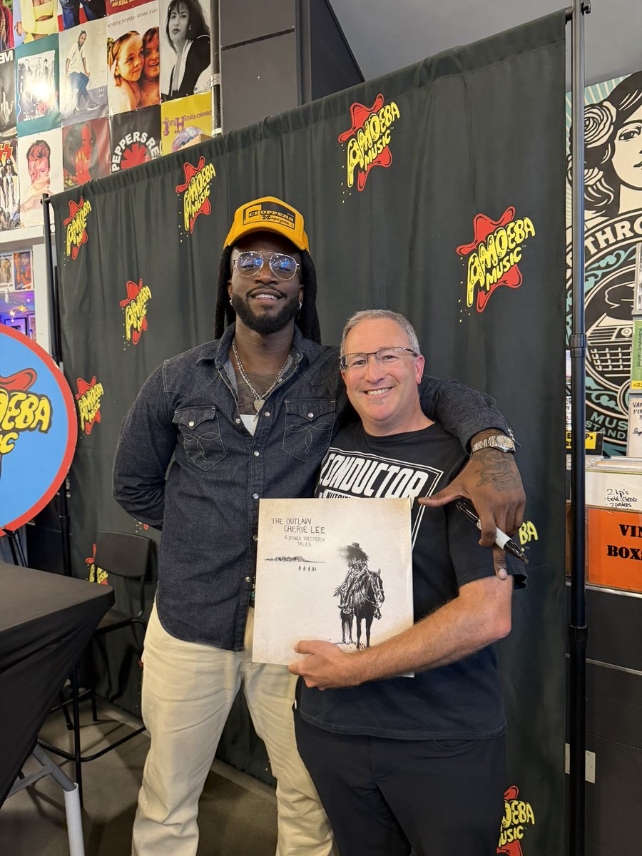 flipperdrake's tweet photo. @ShaboozeysJeans my hubby and I loved our meet n greet at Amoeba. Thanks for dancing with me. @MarkGhiassi #shaboozey #theoutlawcherieleeandotherwesterntales #countrymusic #countrygirl #boozey https://t.co/jWaegCl5qq