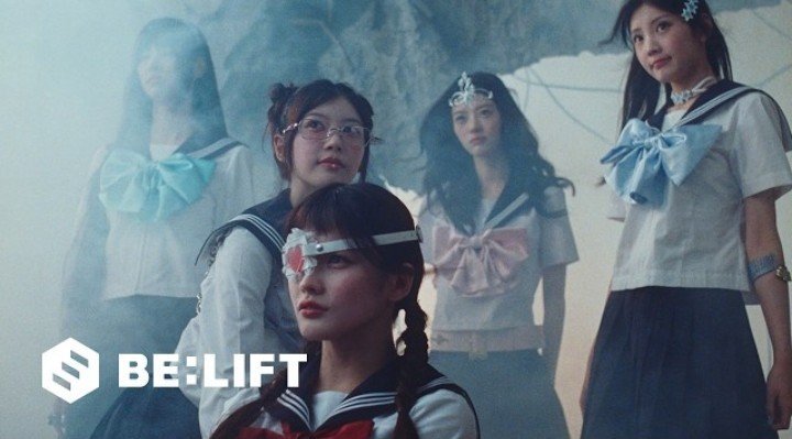 thebaseillit_'s tweet photo. MINJU describe ILLIT as a group,

"‘Magical girl’ comes to mind, because I believe we are capable of becoming anything and also capable of transforming into anything" https://t.co/bdEMDuvUtM