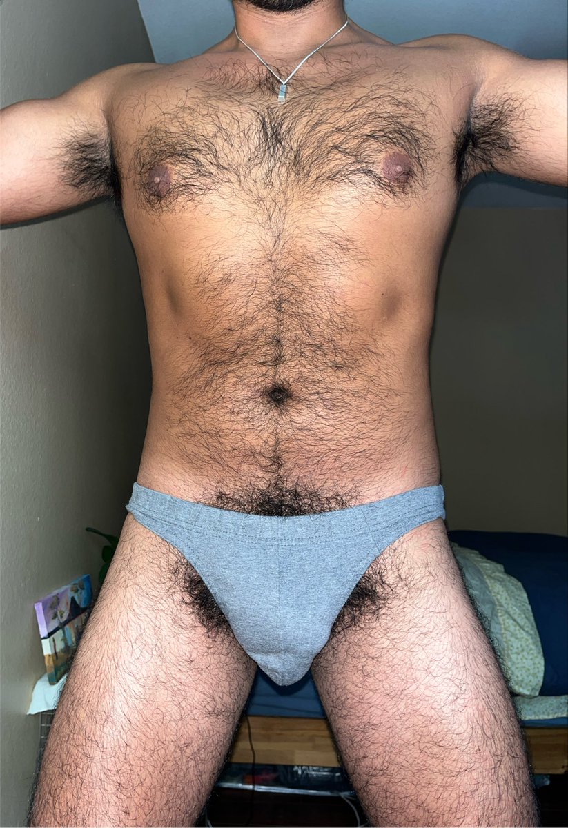 furryltnboy's tweet photo. more of a forest than a bush https://t.co/PGFQ0YbXco