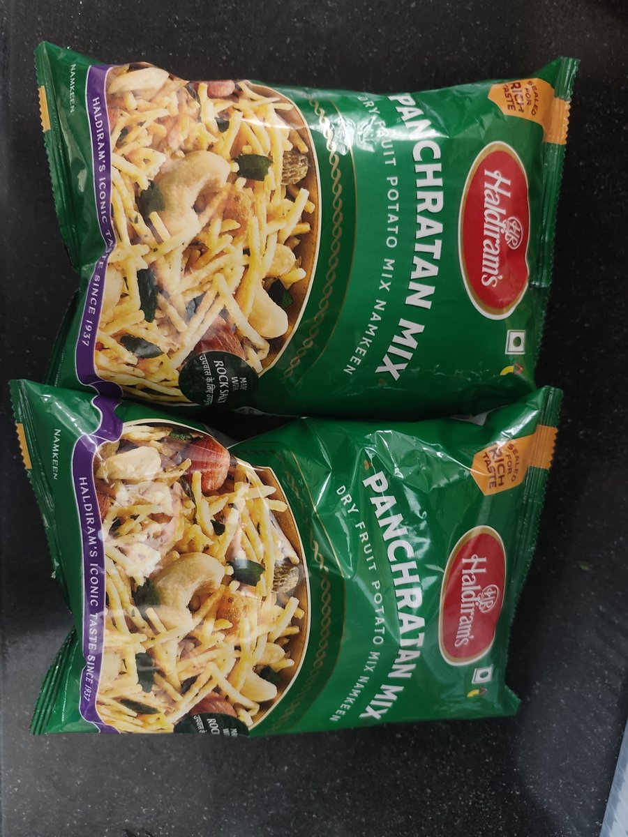 Deepu143Jain's tweet photo. @JioMart_Support 
@JioMart 
@consaff 

OVER CHARGING MRP 90 U HAVE CHARGED 94 https://t.co/VFmTfZJ0ei