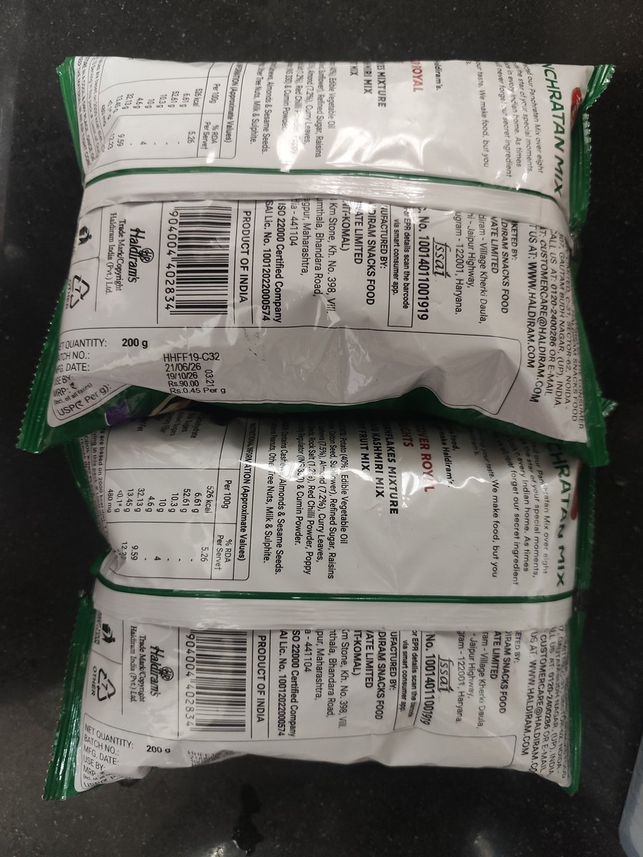 Deepu143Jain's tweet photo. @JioMart_Support 
@JioMart 
@consaff 

OVER CHARGING MRP 90 U HAVE CHARGED 94 https://t.co/VFmTfZJ0ei