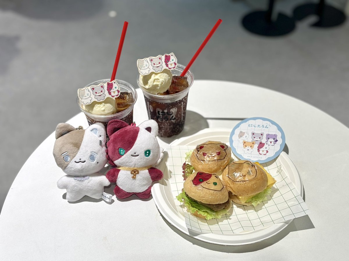 samhandmade0930's tweet photo. コラボカフェにも着いてきてくれてネ申🥹🫶🏻️💓 https://t.co/jj9hotEOCW