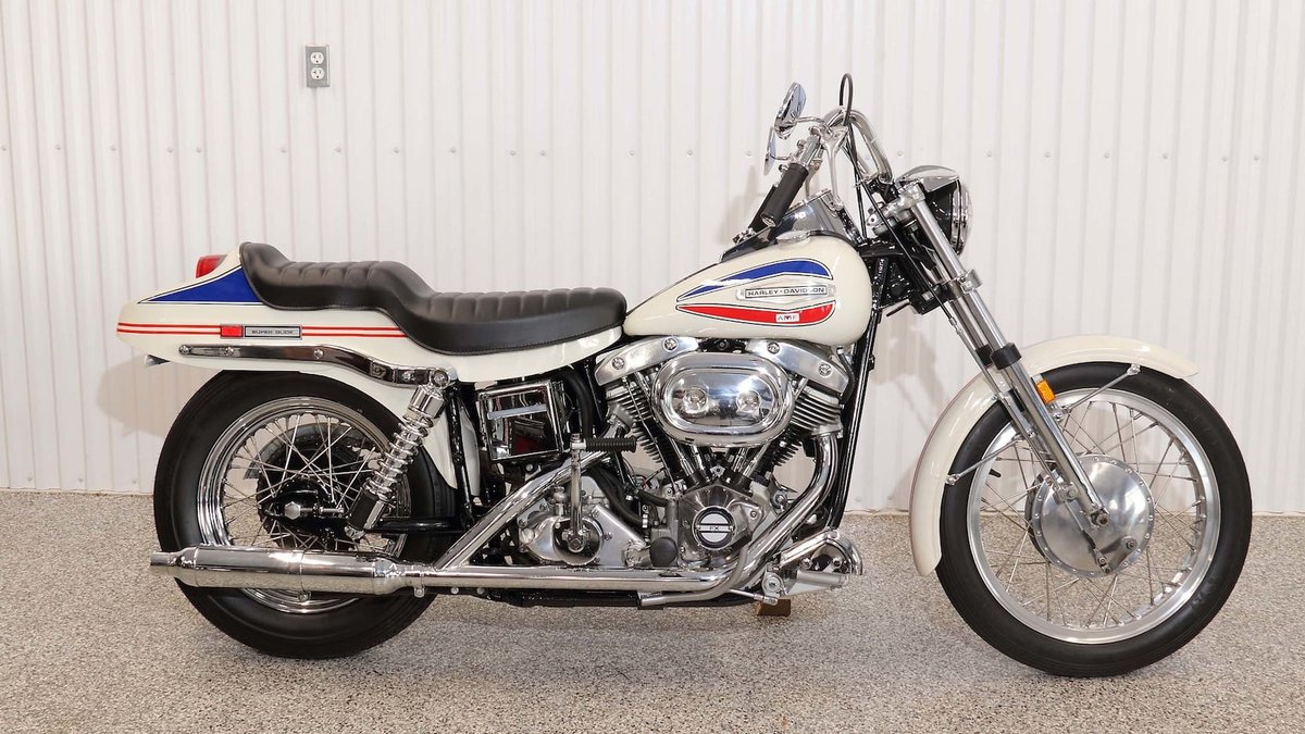 Moto_History's tweet photo. This is the first of a long string of Superglides. From 1971 to 1977, then 2006, 2013, and now 2026. #harleydavidson #americanmotorcycles #superglide #cruisermotorcycles #factorycustommotorcycles https://t.co/wAwD5oqUtM