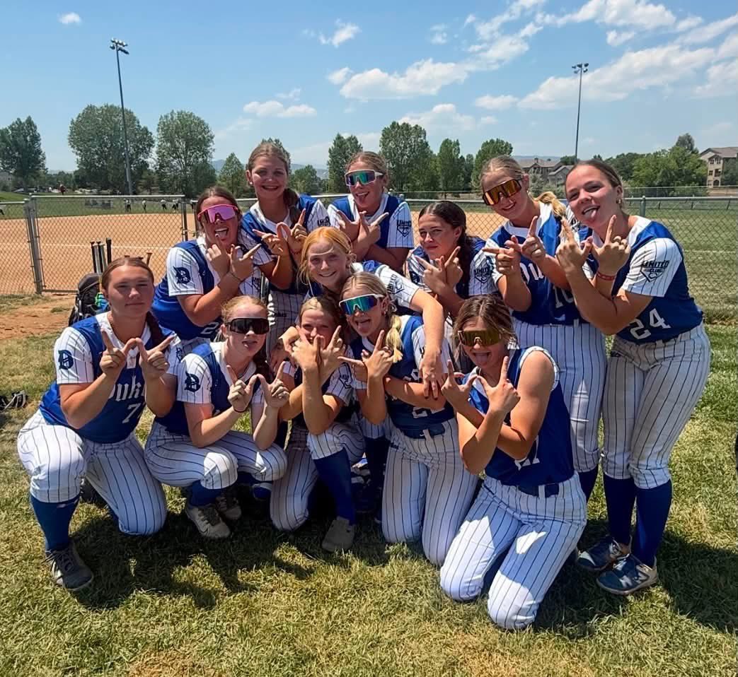 Kinslee_2029's tweet photo. 60-20-2 for the summer ✅

🥎 BA: .419 OBP: .505 OPS: 1.051
🥎 H: 36  1B: 29  2B: 4  3B:  2 HR: 1
🥎 RBI: 26 BB: 14

thank you to all my @LadyDukes2011 teammates!! https://t.co/QPKtbF9Boo