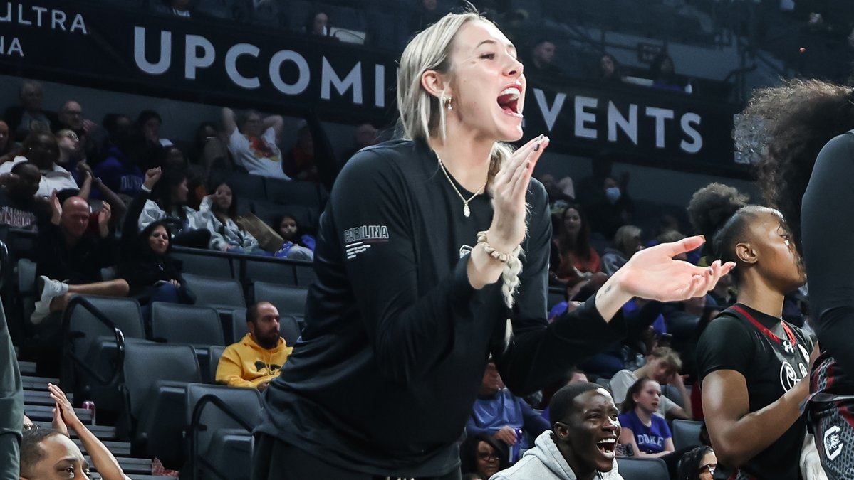 GamecockWBB's tweet photo. 𝑯𝒂𝒑𝒑𝒚 𝑩𝒊𝒓𝒕𝒉𝒅𝒂𝒚 @chloe1kitts 🥳 https://t.co/QWwQCU9r2H