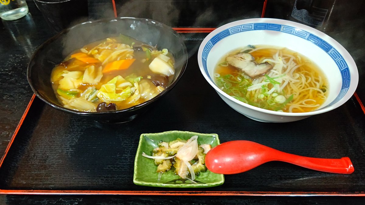 kathu__to's tweet photo. お昼は、
・ラーメンしもむら
・まんぷく亭
・おさむラーメン
で、ラーメンの前菜、主菜、デザートを食す☺

３店舗に「光線銃シューティングマッチin串良ふれあいセンター」のポスター掲示を依頼する☺

#光線銃シューティングマッチ https://t.co/dHw8gMRLs0