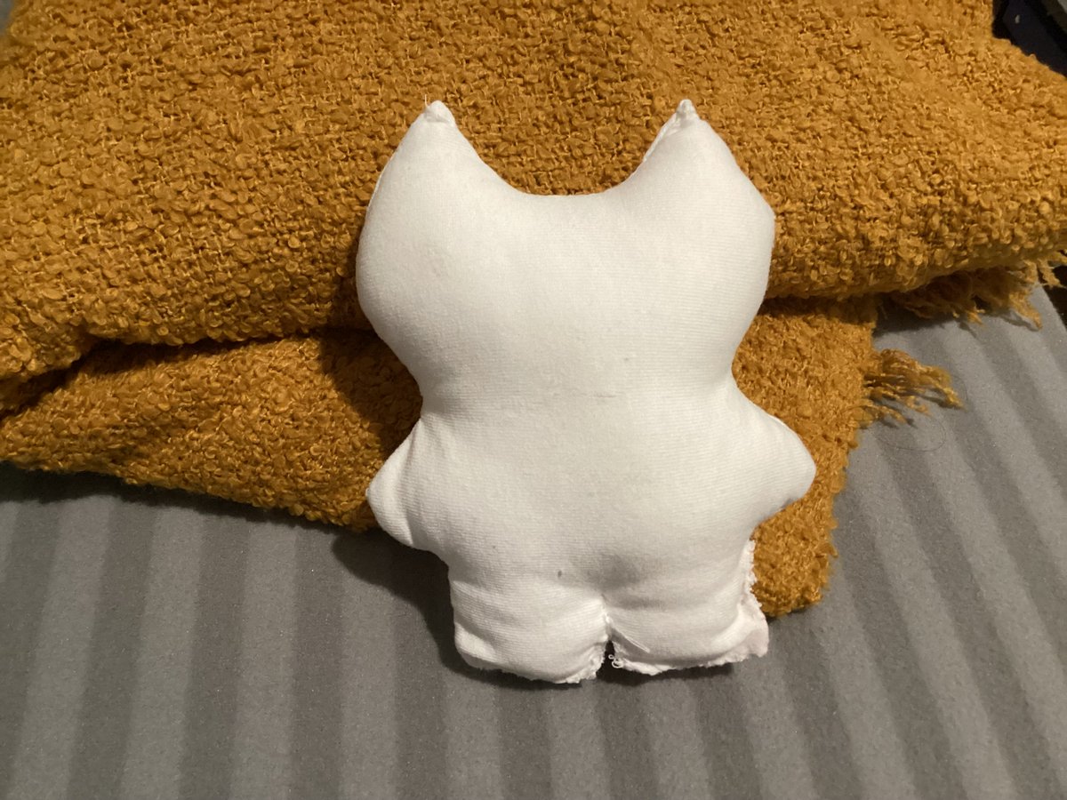 sillycosmo's tweet photo. managed to finally get it right in like 3 attempts but…hes  slowly becoming real…. https://t.co/jDfigieIFU