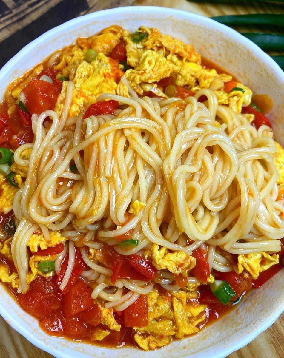 pdsbear's tweet photo. [Just enjoyed a warm bowl of homemade tomato noodles—simple, tasty, and perfect for a lazy weeknight!]， https://t.co/GJCWira5cn