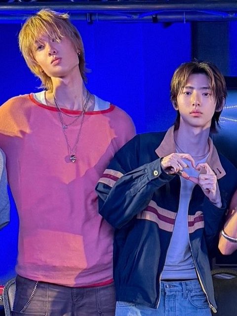 soulboundline's tweet photo. IYAA SIAP NEMPEL BANGET😭😭 https://t.co/2mBZOP75UH