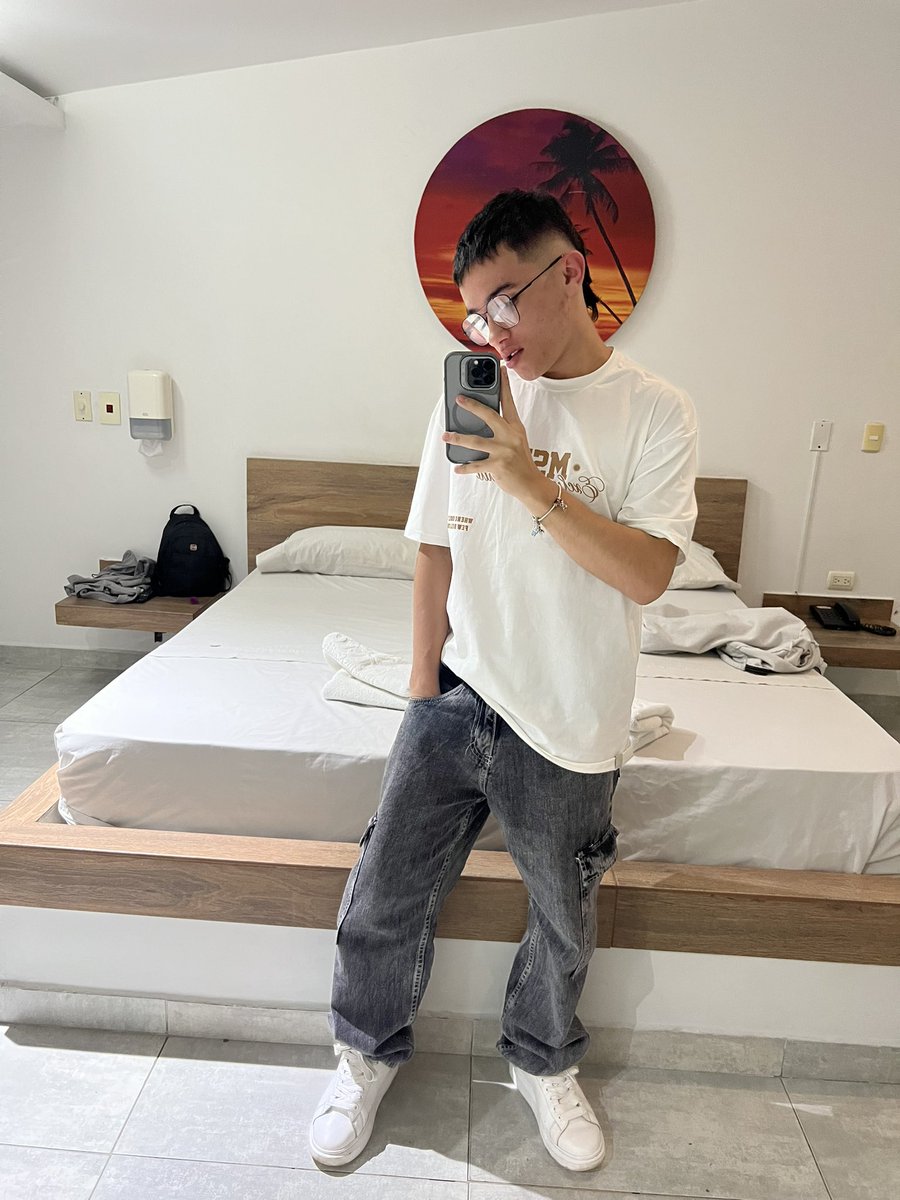 DylanSLF__'s tweet photo. Villavicencio? 😈 https://t.co/ngIHGpzYuv