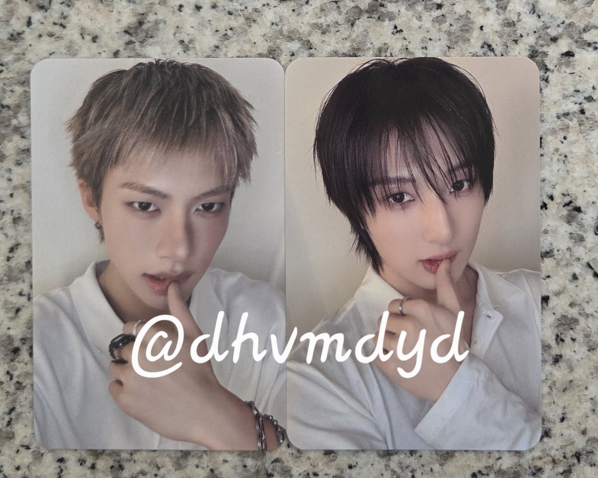 dhvmdyd1's tweet photo. 누에라 공방 포카 양도

각 1.3

NouerA exe 기현 준표 현준 유섭 린 판 미라쿠 broadcast pc poca photocard sell wts 판매 공방포카 사녹 미공포 특전 더쇼 쇼챔피언 엠카운트다운 엠카 뮤직뱅크 뮤뱅 음악중심 음중 인기가요 인가 미팬 미니팬미팅 역조공 https://t.co/LOLb4R49nu