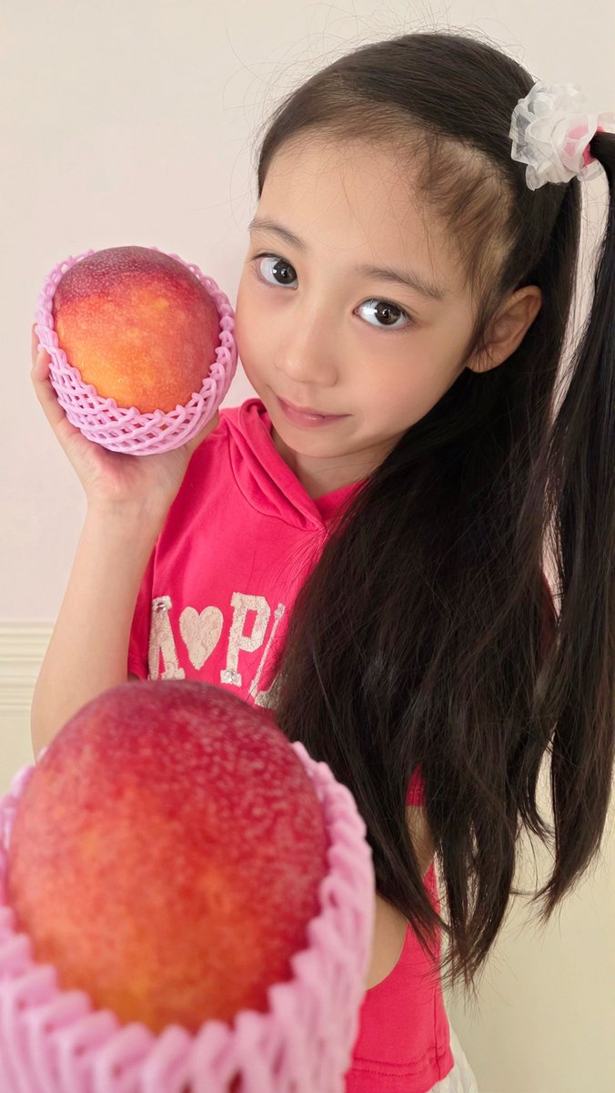 HoshiHirarin's tweet photo. わーーいᥬ🤗ᩤ🎶🎶

ひらりんの大好きなアップルマンゴー🥭
GETしたよぉぉ🩷

めっちゃ甘くて、とろけちゃいそうだったᥬ🤭ᩤ✨

🍓も大好きだけど…
今日はアップルマンゴーの勝ちかもっᥬ🥹ᩤ💛

みんなは🍓と🥭、どっち派❓

#星咲ひらり #ひらりん https://t.co/wDMJigNgYg