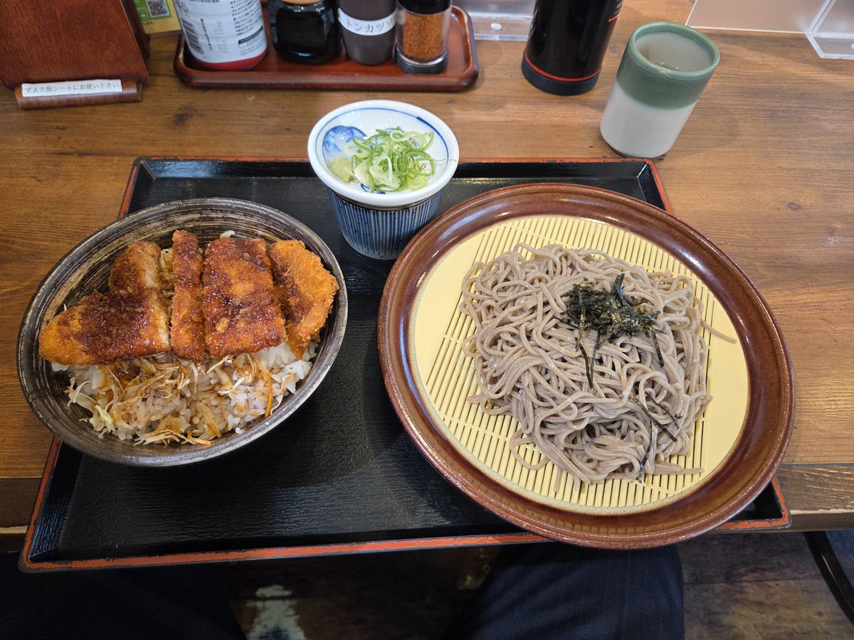 Choosan_3's tweet photo. ランチです！
いただきーまーすー https://t.co/gXThtRq6sS