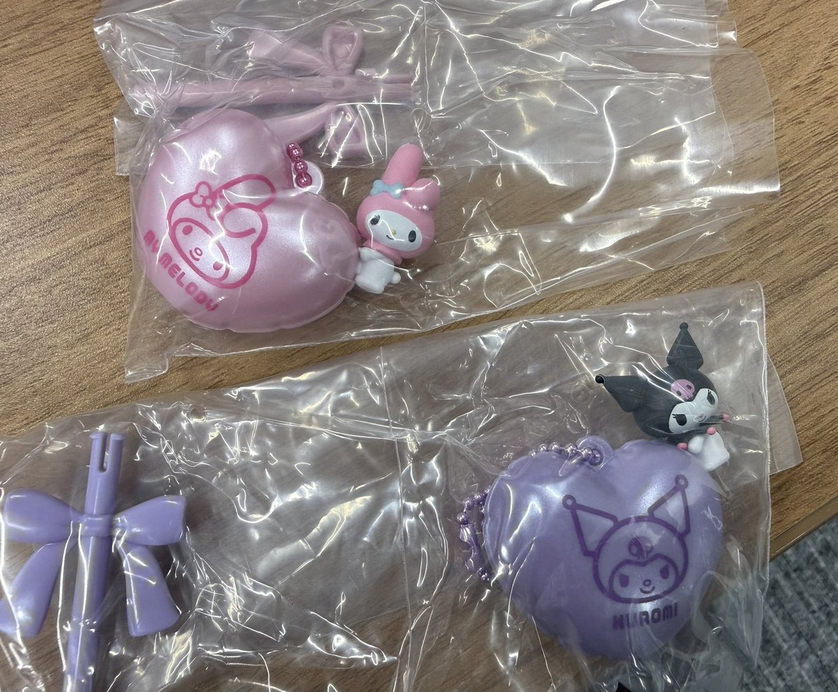 saruma25's tweet photo. バルーンポップチャーム&amp;グミ サンリオ 交換

譲┆マイメロ クロミ
求┆ハンギョドン ポチャッコ

郵送または都内手渡し 郵送場合同日発送希望です📮 https://t.co/ODiRupX9su