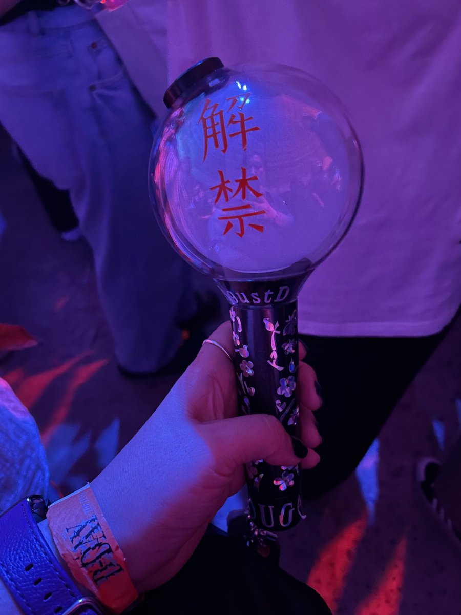 epesan's tweet photo. @Purple_SUGA0321 잊지 못해 D-DAY
그날 그순간 그느낌 그미소와눈물

#방탄소년단슈가 #SUGA 
WELCOME TO AGUST D'S MONTH
AGUST D, KING OF AUGUST
#어거스트디의_8월을_축하해
#어거스트디와_함께한_10년의_여정 https://t.co/2PA01JZIiD