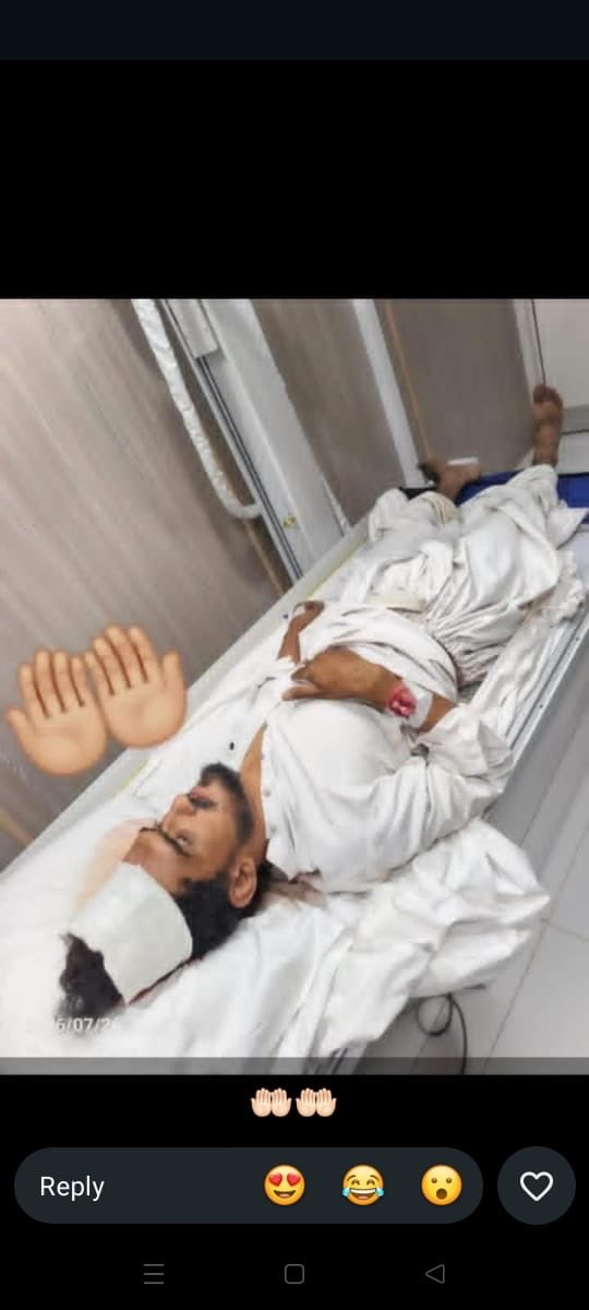 Hassan_Chaghi's tweet photo. Respect CM Mir Sarfiraz bugti sb it is an humble request that he is Shabir from Nokkundi he is orphan and very poor- got an incident and he is seriously injured- and admit in Trauma Quetta - he need your help to be treat in Karachi or others best hospital pls @PakSarfrazbugti https://t.co/NkO3f2wmgh