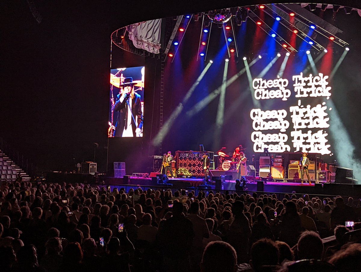 WasatchRocks's tweet photo. @SharkGoddess Opening for Rod Stewart in Nashville a few years ago. Was singing all the lyrics.... First time seeing Cheap Trick in 1980 in Boulder Colorado, the deserve to be in the RRHoF! https://t.co/Qqd4zb219M