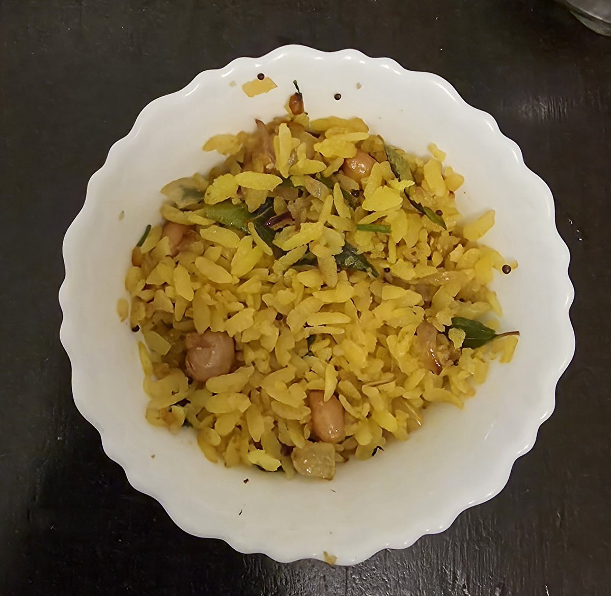 AbidZaidi1's tweet photo. Pohe पोहे... 🤤
#Pohe https://t.co/aJug4Yjf0R