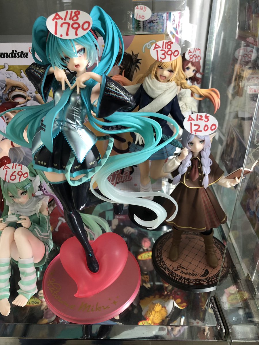 最新フィギュアも！11体セット！初音ミク、鬼滅の刃、フリーレン