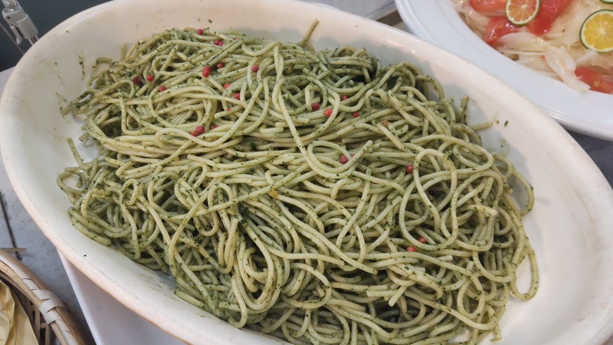 hiroba_organic's tweet photo. 有機スパゲティバジリコ、食べ応えのある一皿です。料理長より

お昼のピークも落ち着き、席が空いてきています。

ご来店お待ちしております。

#クレヨンハウス #医食同源 https://t.co/5Uookaewbr