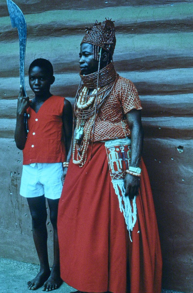 EdoidTribes's tweet photo. @adedayo_viktor Benin is a full option kingdom

A God-king. 
Unique kingdom. 
Great Empire. 
Beautiful culture. 
Artifacts. 
Ada &amp; Eben. 
Queen Idia. 
Hundreds of tribes and kingdoms from her.
Multiple dozens of tribes speak its language in their respective dialects across Southern Nigeria. https://t.co/GAcbMRES7t