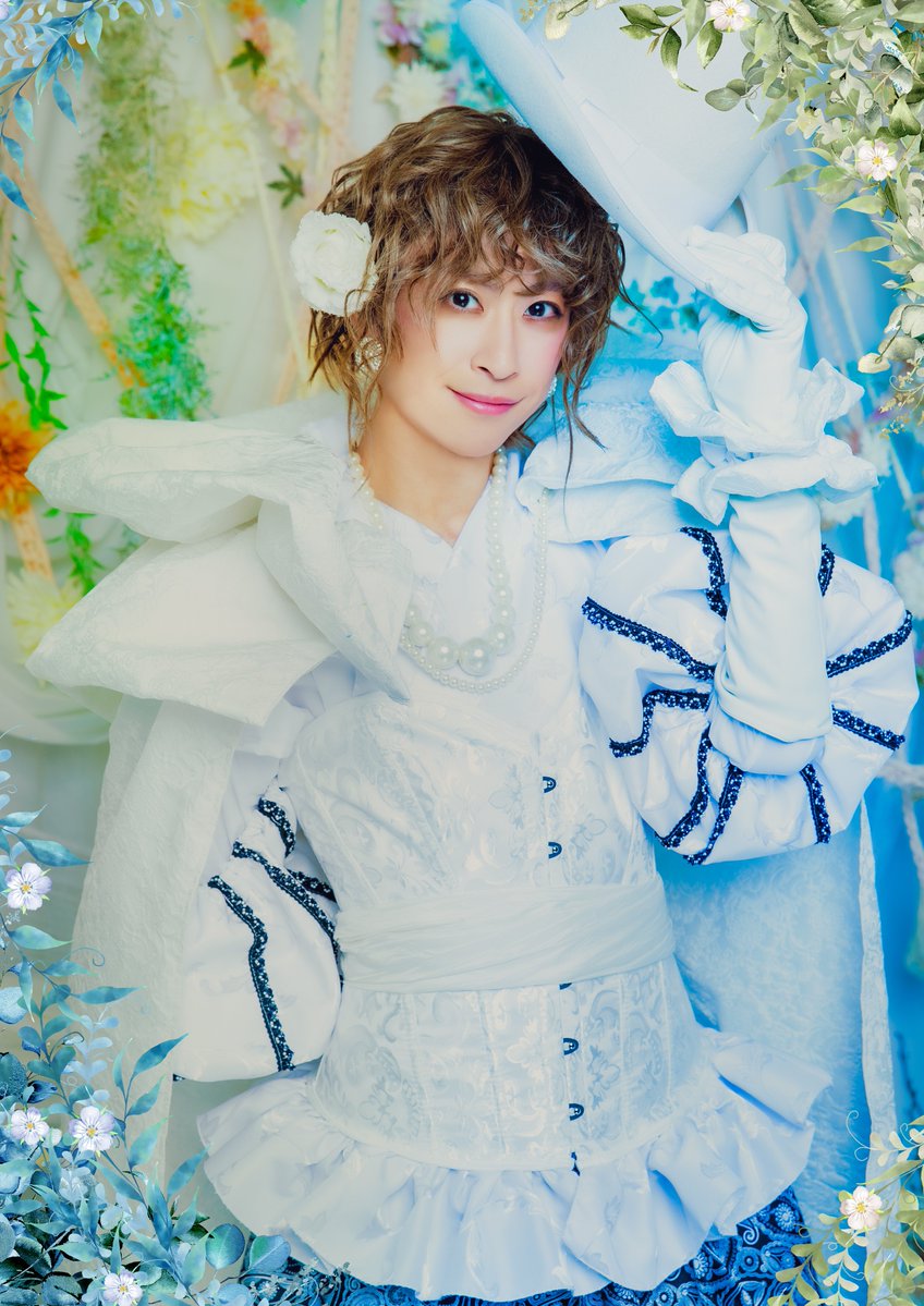 CMSstage's tweet photo. ||◤　キャラクタービジュアル公開　 ◢||

Casual Meets Shakespeare
『Romeo and Juliet OC』

ヴェローナ公・語りOC／#赤澤燈
@tmr_akzw

🌼 公演情報
https://t.co/K36pdBykN5

#ロミジュリOC https://t.co/bAQz0agqJz