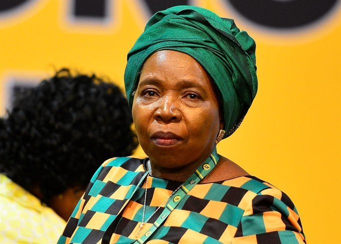 phillibecks's tweet photo. Many indians got  south African IDs fraudulently when she was home affairs minister but today she is talking nonsense https://t.co/4xOxSEtNj0