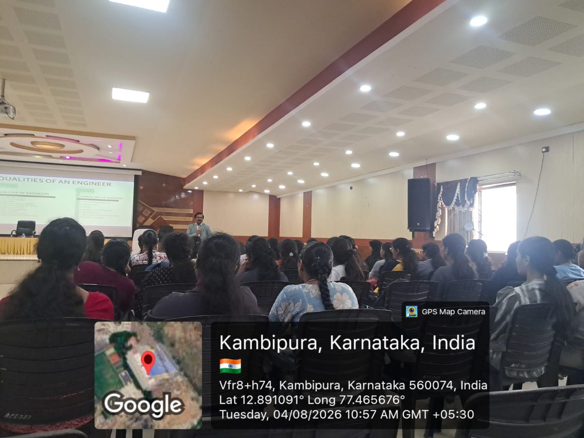 acscebangalore's tweet photo. 🎓✨ #InductionProgram2026 at #DrACSCE featured an inspiring session on Skills, Attitude &amp; Behavior of Engineers by Mr. Lokesh B. S. 🚀💡 #DrACSCE #FirstYearStudents #EngineeringEducation #FutureEngineers #SkillDevelopment https://t.co/NYbyAgMdsk