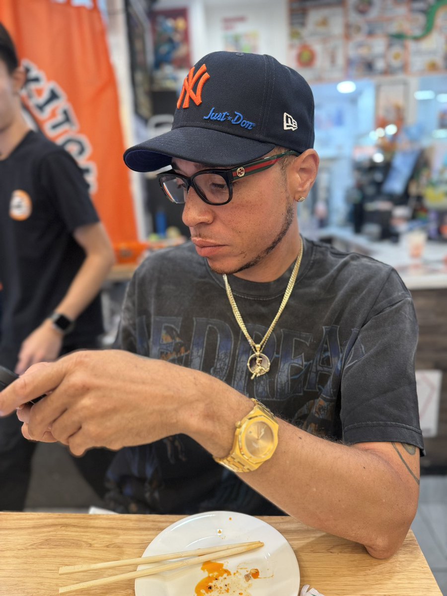TheManWithESPN's tweet photo. #StartingCapFive🔱
#PINdejos🫏
#FOTD🧢
New York #Yankees⚾️
#JUSTDON🫰🏼
It’s Always #RepBX
#KOTD👟
#BAPE🦍 https://t.co/hPzrZ51nlA
