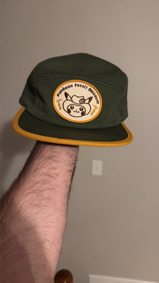FuckSubway69's tweet photo. @Wejlord Literally stopped in Chicago on the way home from Detroit for the soul purpose of the Pokemon fossil museum then left. Did get a cool hat tho so can’t complain too much https://t.co/R93R7hOrTG