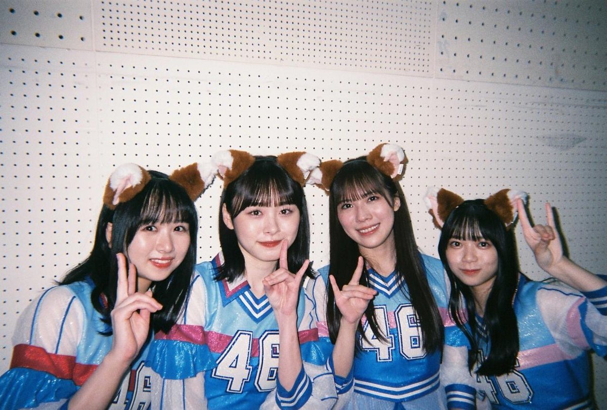 hinatazaka46's tweet photo. 【ブログ更新☀️ 山口陽世】 ( ¨̮ )>≡三期生LIVE始まるよ！ https://t.co/QaSaAKwx9N #日向坂46 #山口陽世 https://t.co/HL75ilo7Gx