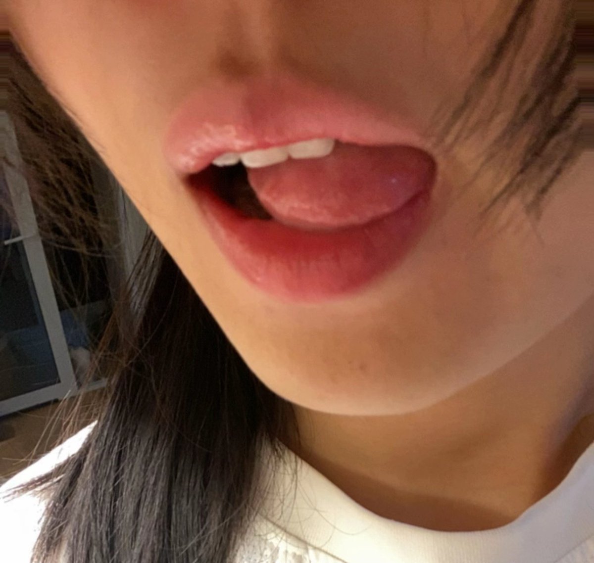 JqsrDah's tweet photo. 贱畜生想不想把妈妈的内裤套鸡巴上撸啊？说话啊 https://t.co/frRe03ErVJ