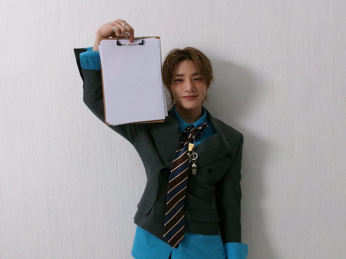 skzpopbase's tweet photo. 🦊 I.N https://t.co/tS1kyp3DTs